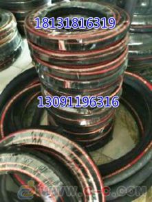 油品專業(yè)防靜電輸油膠管 耐溶脹、耐老化與防靜電性能解析及其在輸氣管道工程施工服務(wù)中的關(guān)鍵應(yīng)用